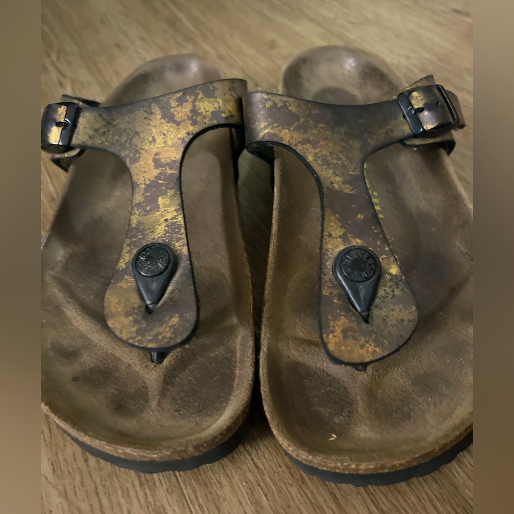 Papillo made by Birkenstock thong sandals.